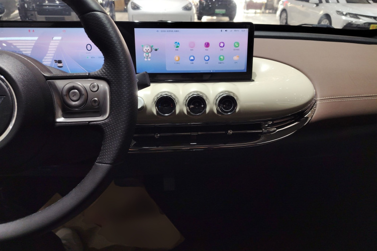 五菱汽车 五菱缤果 2023款 410km 灵犀尊享款中控内饰12