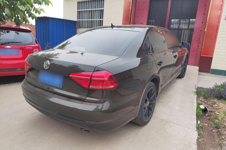 大众 帕萨特 2017款 330TSI DSG尊荣版车身外观6003