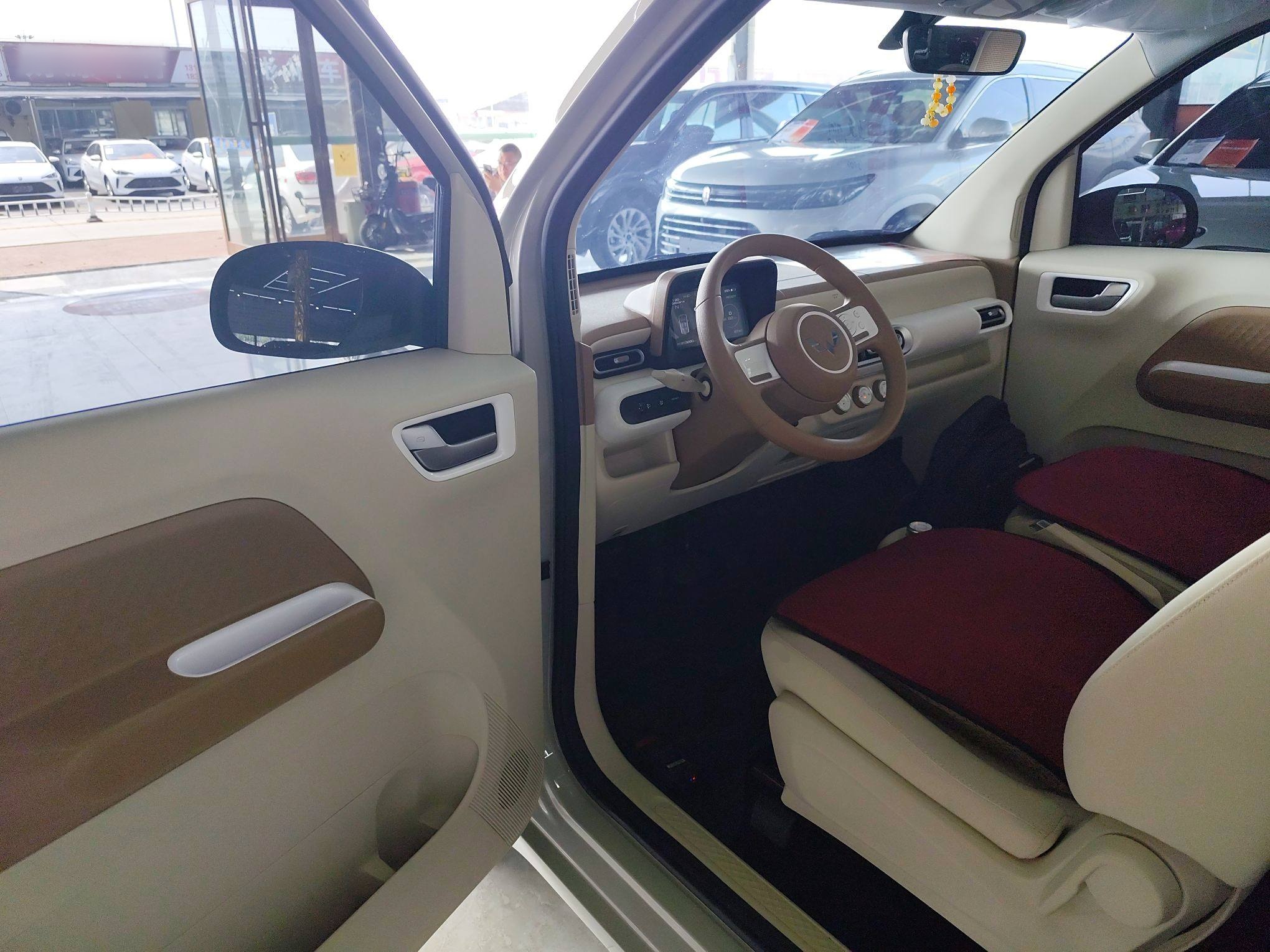 五菱汽车 宏光MINIEV 2024款 第三代 215km 青春版