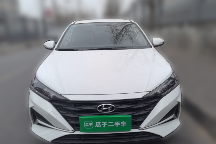 现代 悦纳 2020款 1.4L 手动GLS炫酷版车身外观2