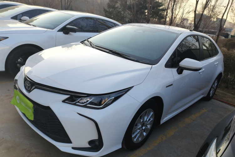 丰田 卡罗拉 2023款 1.8L 智能电混双擎 先锋版车身外观4