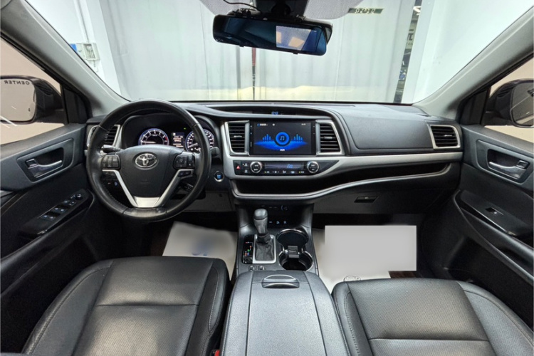 丰田 汉兰达 2021款 2.0T 四驱豪华版 7座中控内饰7005