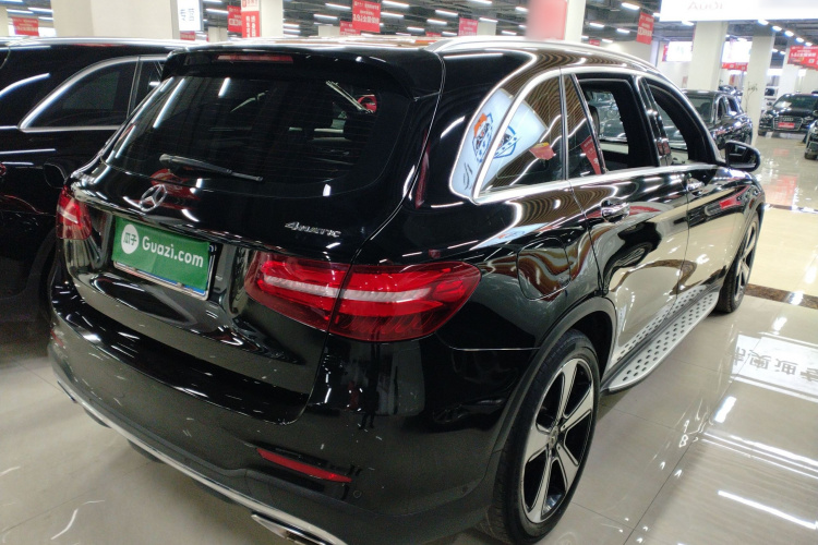 奔驰GLC 2019款 改款 GLC 300 L 4MATIC 动感型车身外观7