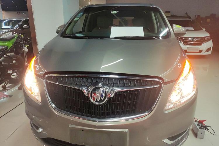 别克GL8 2017款 25S 舒适型 国V车身外观2