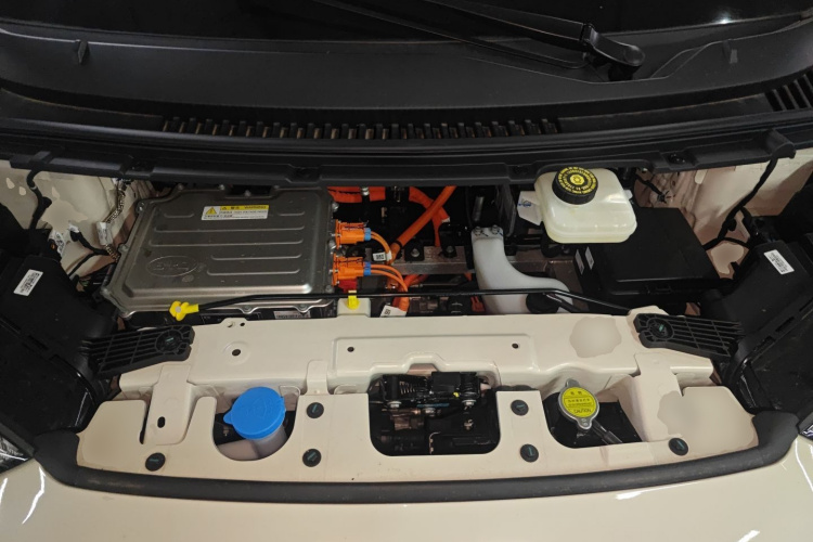 比亚迪 海鸥 2025款 智驾版 305km 自由版机舱底盘24