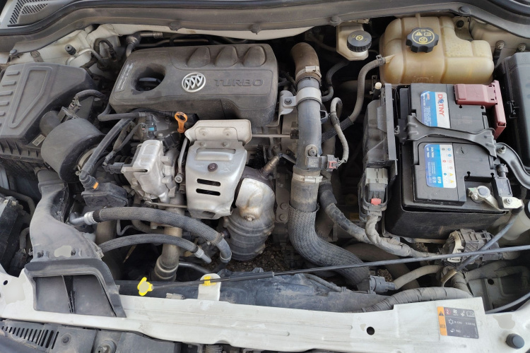 别克 英朗 2019款 15T 双离合互联精英型 国VI机舱底盘24