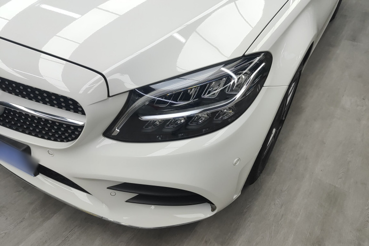 奔驰C级(进口) 2020款 改款 C 260 旅行轿车局部细节36