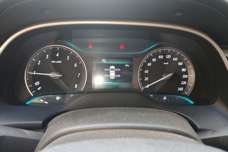 别克 英朗 2016款 15N 自动精英型局部细节14