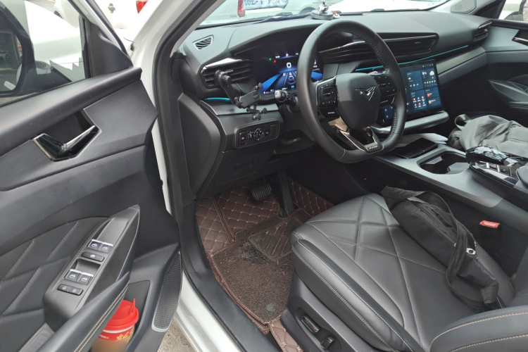 凯翼昆仑 2023款 昆仑 500 天际版中控内饰20