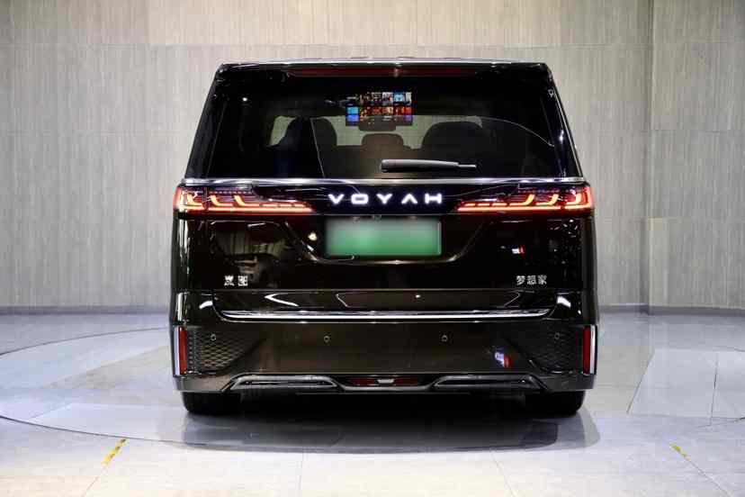 岚图汽车 岚图梦想家 2025款 PHEV 四驱旗舰鲲鹏版(5)