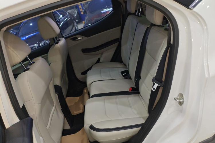 比亚迪 元Pro 2021款 401KM 尊贵型中控内饰7004