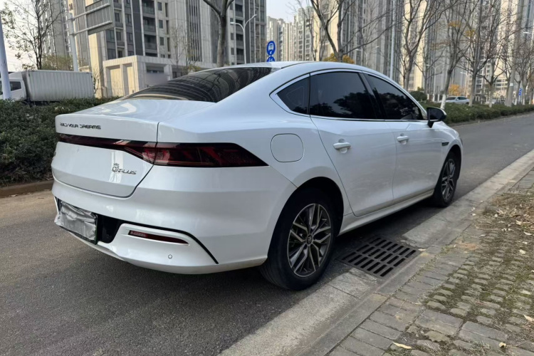比亚迪 秦PLUS 2023款 冠军版 EV 420KM领先型车身外观6008