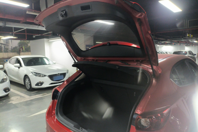 马自达3 昂克赛拉 2019款 云控版 两厢 1.5L 自动舒适型 国VI局部细节23