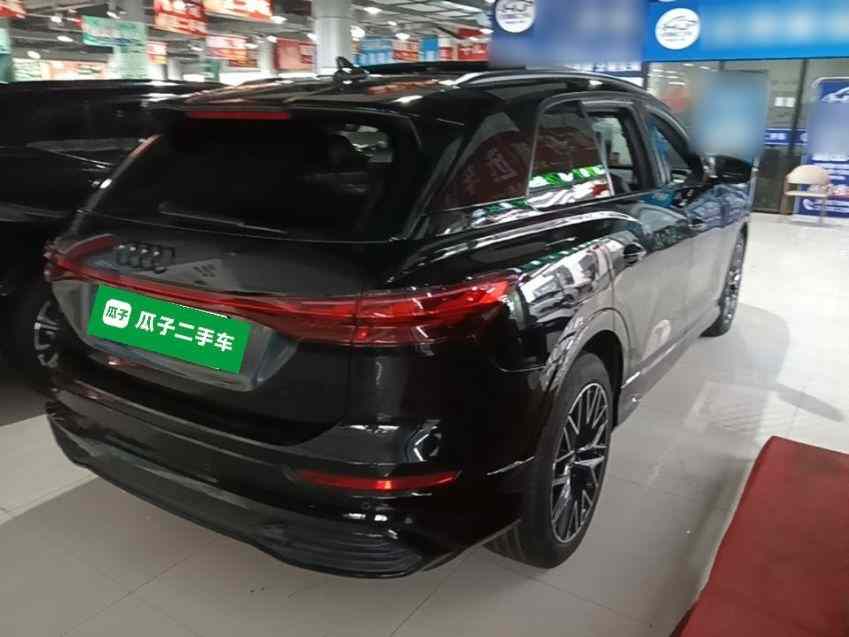 奥迪Q5 e-tron 2023款 40 e-tron 星耀型 机甲套装(4)