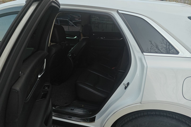 凯迪拉克XT5 2018款 28T 四驱豪华型中控内饰21