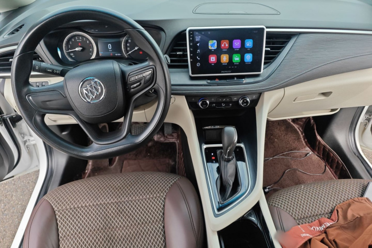 别克GL6 2018款 18T 5座精英型中控内饰12