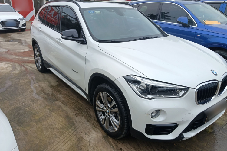宝马X1 2016款 sDrive20Li 豪华型车身外观6002
