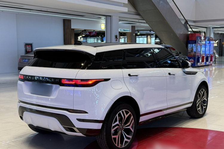 路虎 揽胜极光 2021款 极光L 249PS R-Dynamic S 性能版车身外观6005