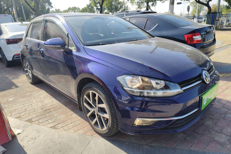 大众 高尔夫 2018款  230TSI 自动豪华型车身外观3