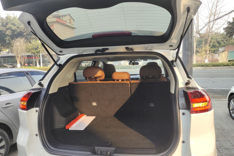 吉利汽车 博越 2021款 1.8TD DCT两驱亚运版局部细节23