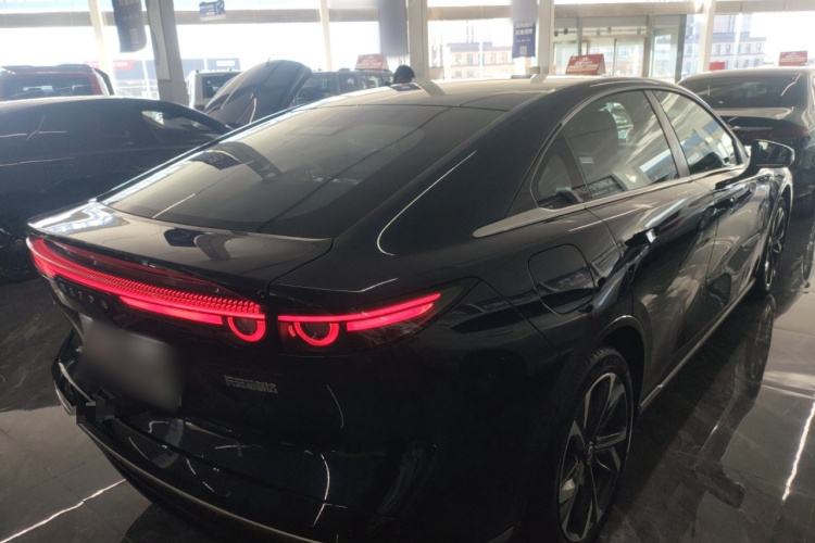 马自达EZ-6 2025款 增程200智尊运动版车身外观7