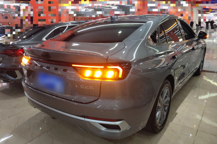 福特 蒙迪欧 2023款 EcoBoost 180 豪华型车身外观7