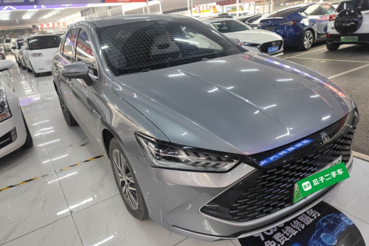 比亚迪 秦PLUS 2023款  冠军版 DM-i 120KM超越型车身外观3