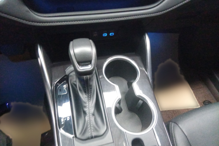 丰田 皇冠陆放 2022款 2.5L HEV四驱旗舰版局部细节18