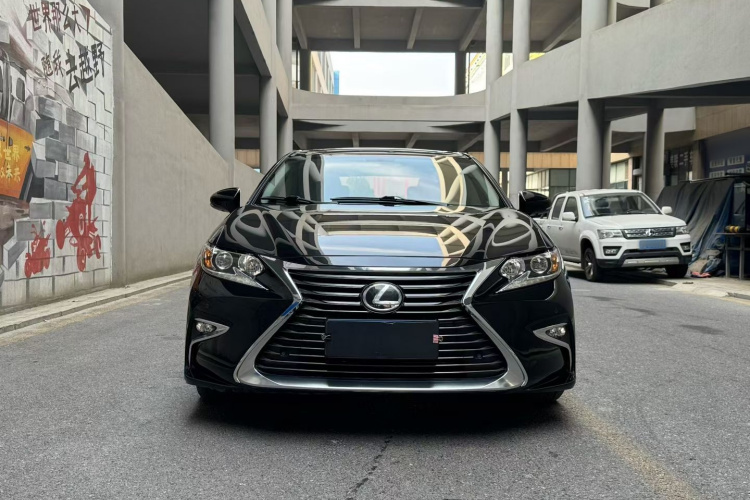 雷克萨斯ES 2016款 200 Midnight特别限量版车身外观6001