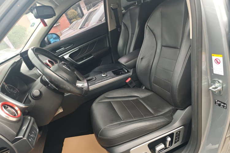 魏牌 VV5 2017款 2.0T 旗舰型中控内饰19