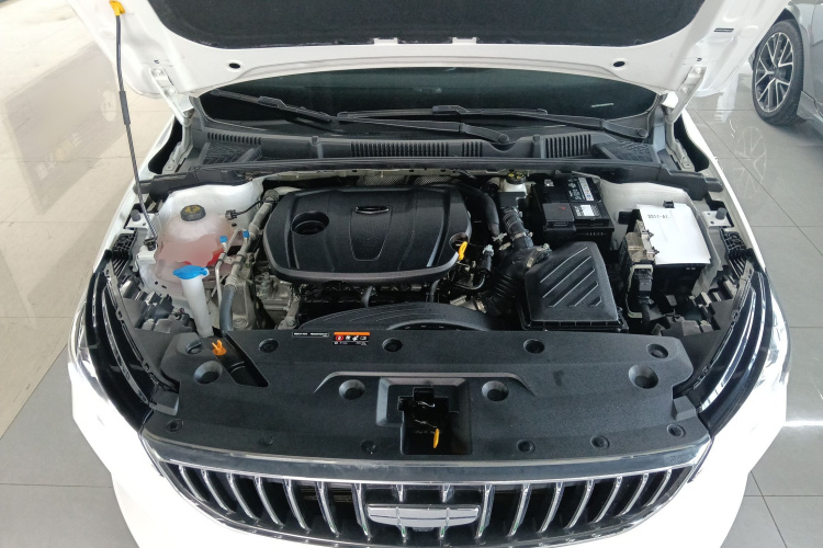 吉利汽车 帝豪 2025款 第4代 1.5L CVT龙腾版机舱底盘24