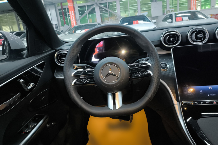 奔驰C级新能源 2024款 改款三 C 350 eL中控内饰13