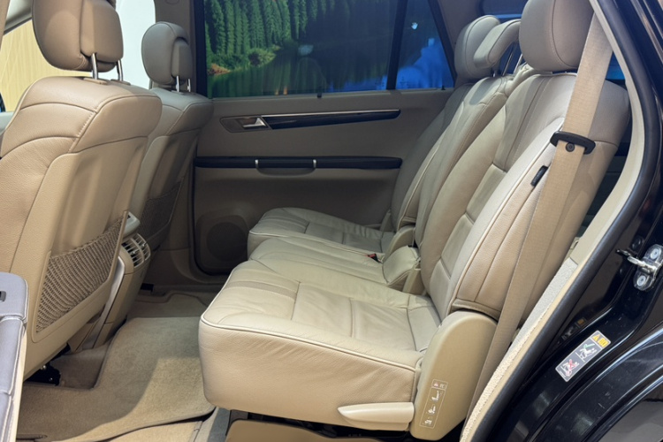 奔驰R级 2017款 R 320 4MATIC 商务型臻藏版中控内饰7003