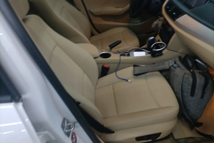 宝马X1(进口) 2012款 sDrive18i豪华型局部细节41