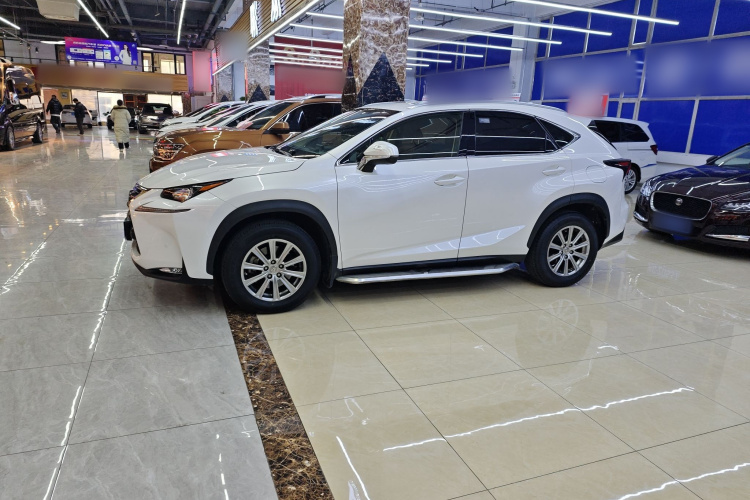 雷克萨斯NX 2016款 200 全驱 锋尚版车身外观4