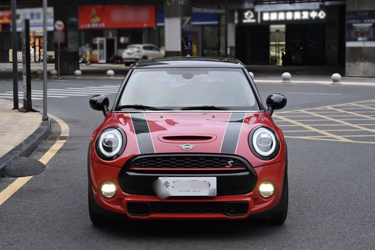 MINI 2018款 2.0T COOPER S 艺术家 五门版车身外观6005