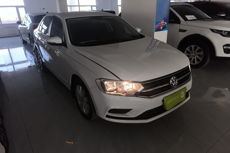 大众 2019款 改款 宝来·传奇 1.5L 自动时尚型 国VI车身外观3