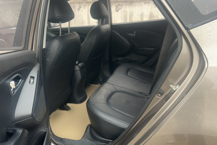 北京现代ix35 2013款 2.0L 自动两驱智能型GLS 国IV中控内饰7002