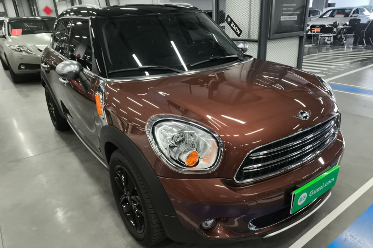 MINI Countryman 2014款 1.6T COOPER ALL4 Fun车身外观3
