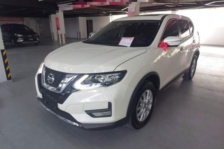 日产 奇骏 2021款 2.0L CVT 2WD XL ITS舒适纪念版车身外观1