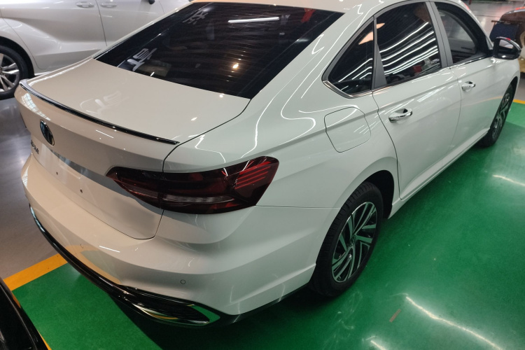 大众 朗逸 2023款 300TSI DSG星空满逸版车身外观7