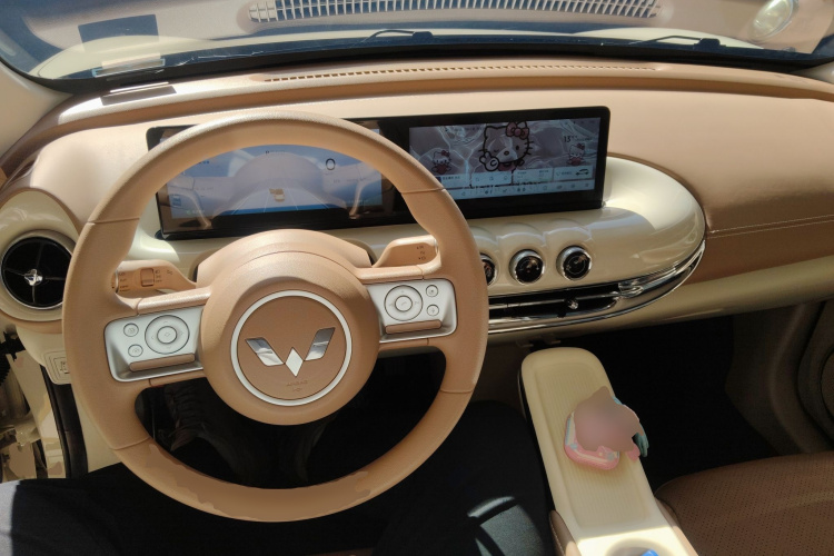 五菱汽车 五菱缤果 2025款 333km 灵犀互联款中控内饰12