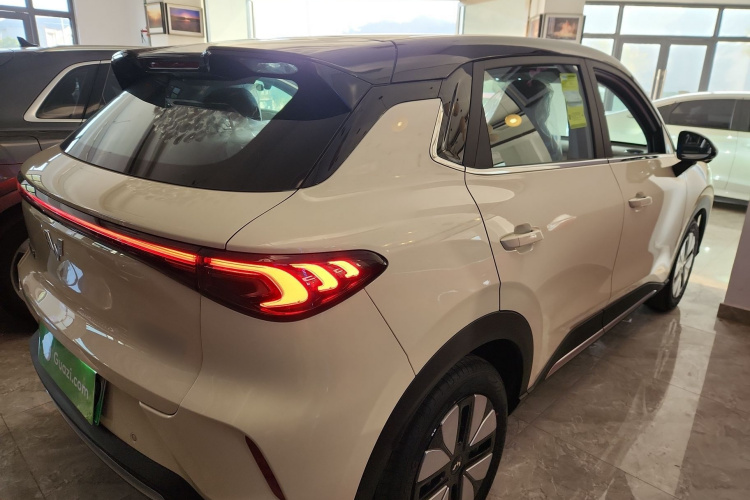 五菱汽车 缤果S 2025款 325km 尊享款车身外观7