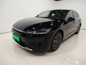 宝骏享境 2025款 插混 140km豪华版