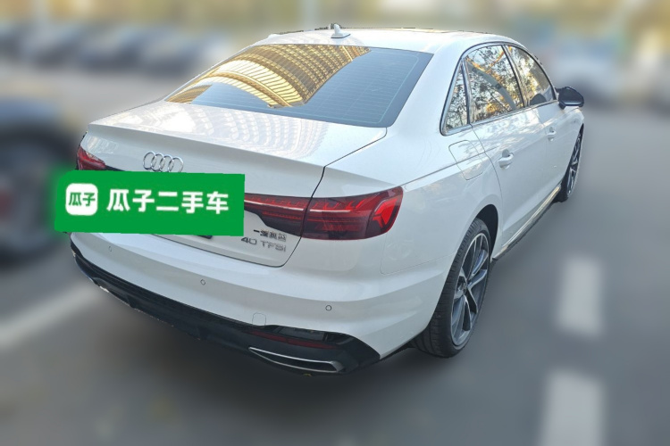 奥迪A4L 2024款 40 TFSI 豪华动感型车身外观7