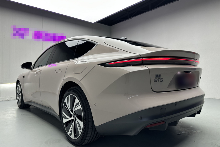 蔚来ET5 2022款 75kWh车身外观6003