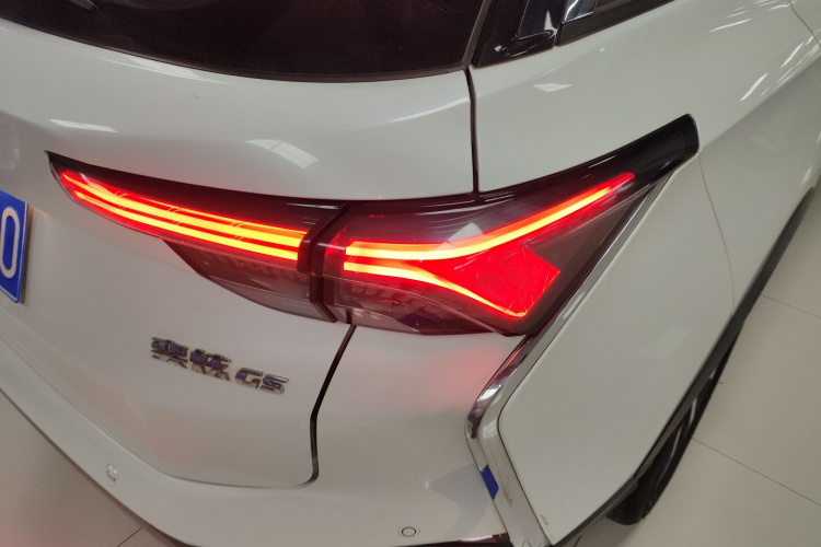 东风风神 奕炫GS 2020款 230T 自动越目版车身外观9