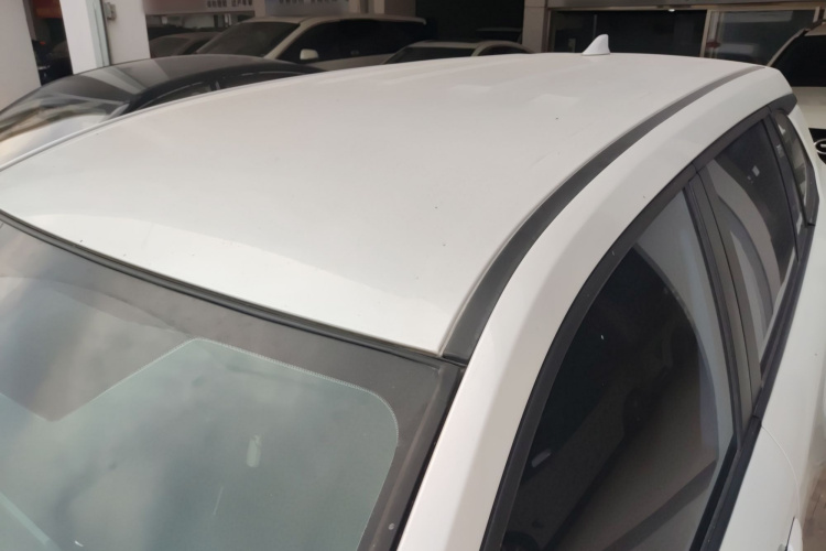 丰田 锋兰达 2023款 2.0L CVT精英版局部细节57