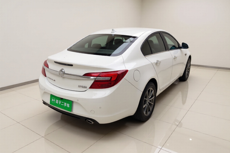 别克 君威 2015款 1.6T 精英技术型车身外观7