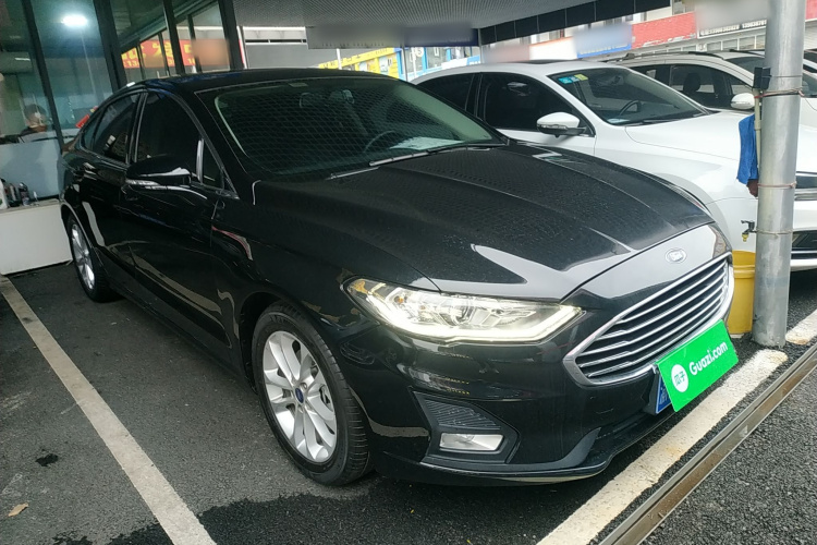 福特 蒙迪欧 2020款 EcoBoost 200 时尚型车身外观3